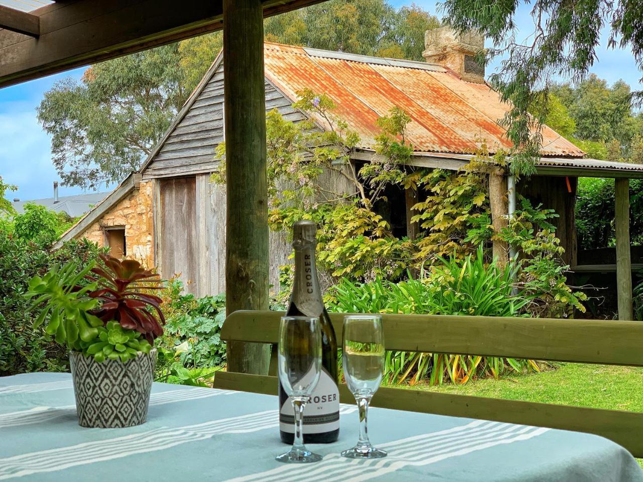 פורט פיירי Cherry Plum Cottages מראה חיצוני תמונה