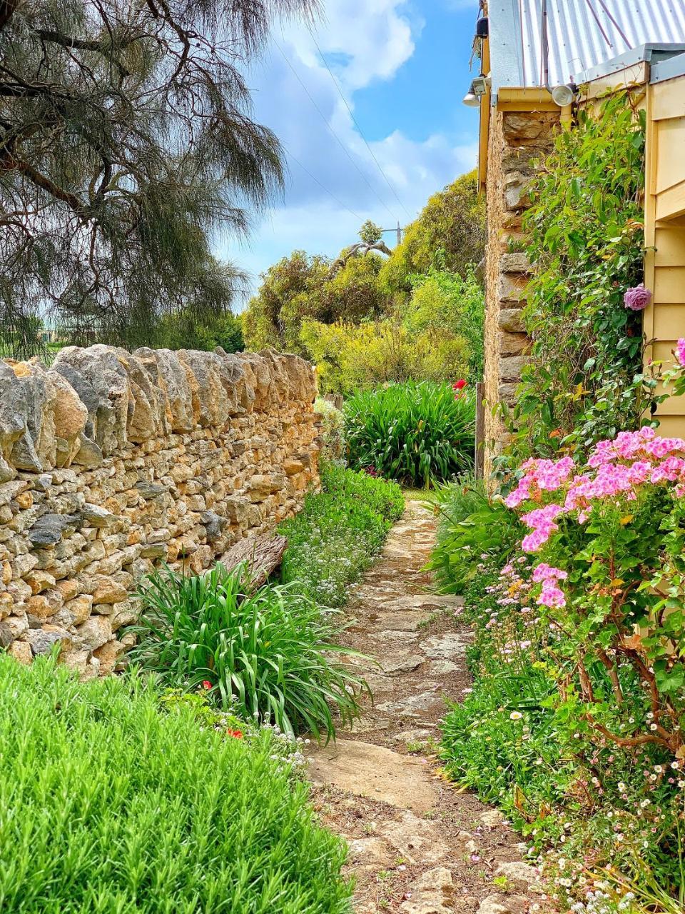 פורט פיירי Cherry Plum Cottages מראה חיצוני תמונה